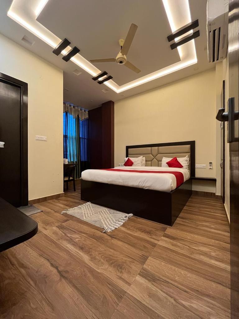 Hotel Mayur Palace Agra  Extérieur photo